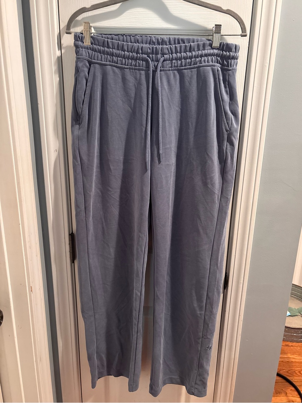 Athleta Women’s Jogger Sweatpants in Dusty Blue-Grey